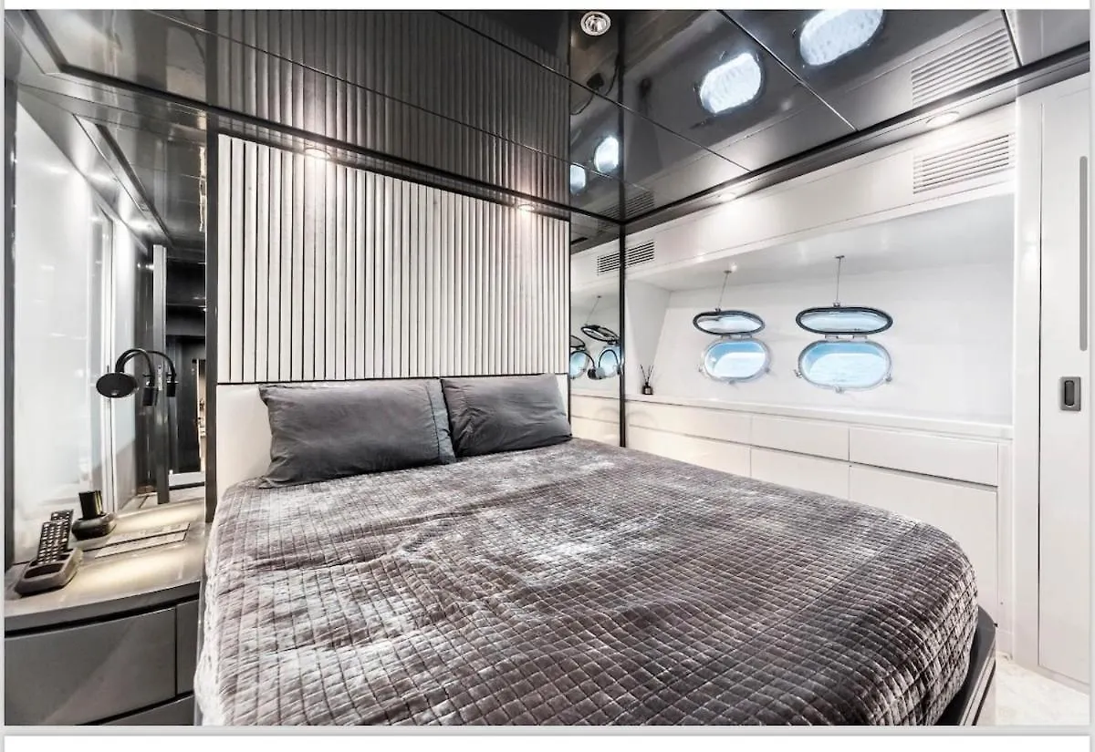 Luxury Yacht Sanlorenzo Palma de Mallorca